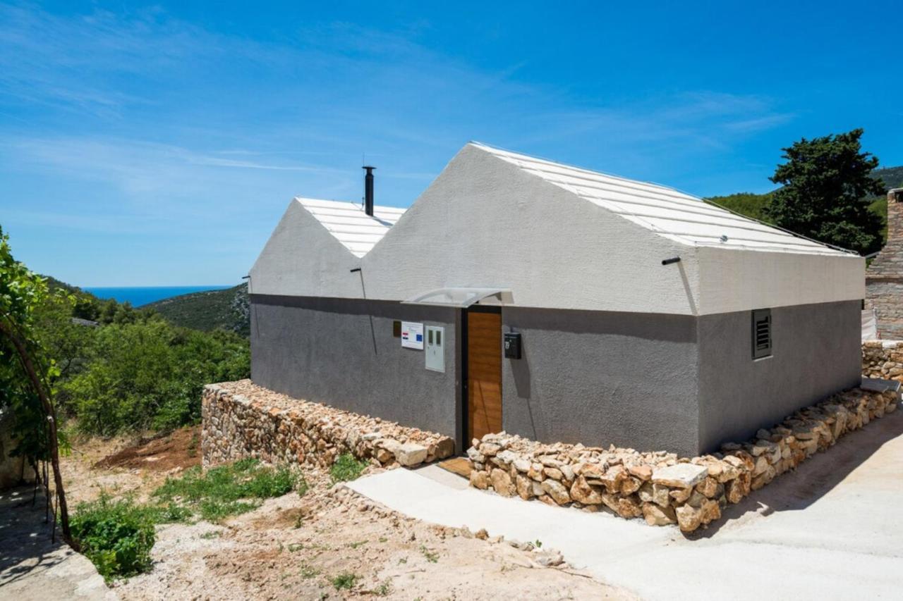 Rural House Pikola With Sea View On Vis Island Villa Komiža Eksteriør billede