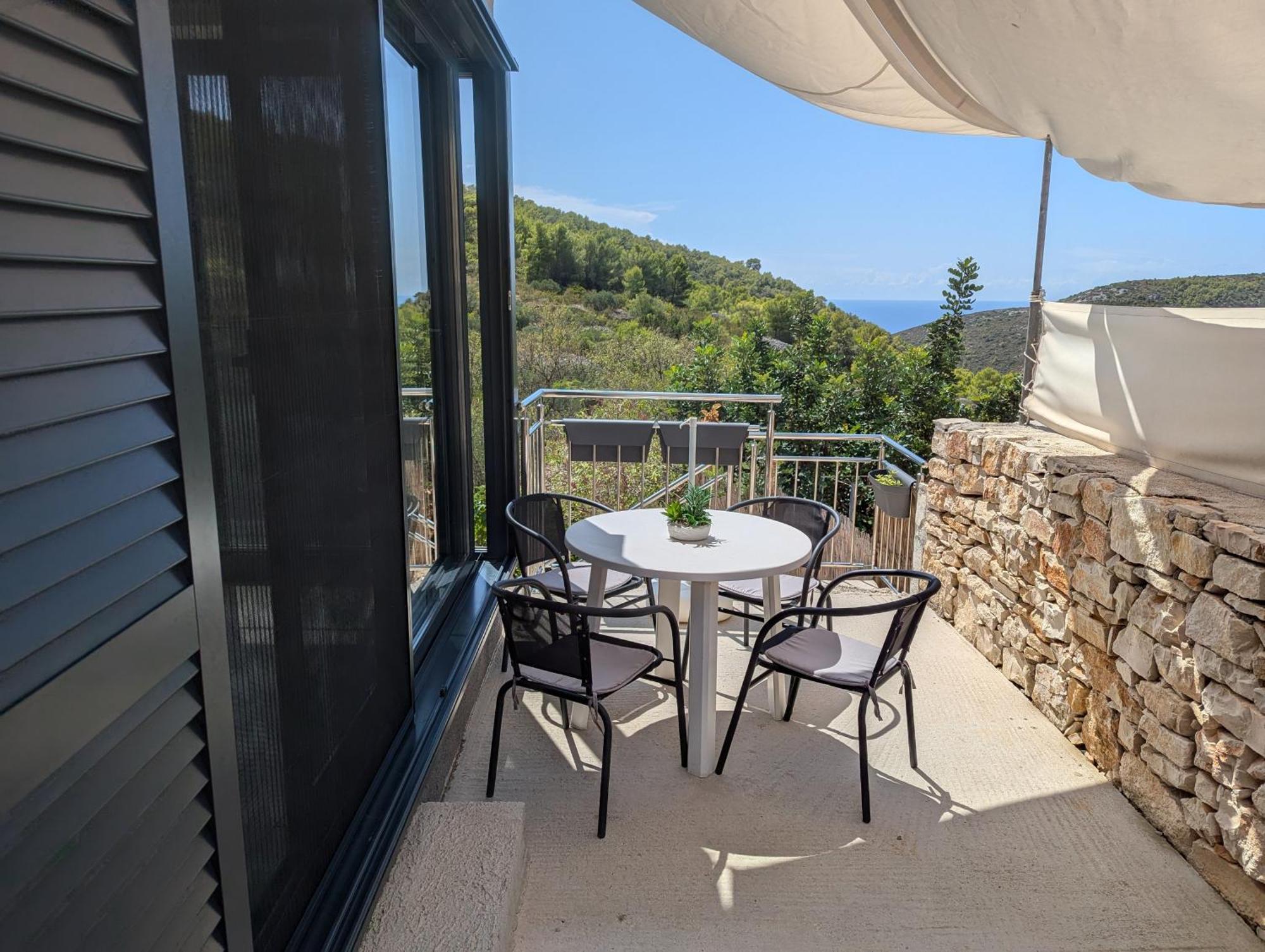 Rural House Pikola With Sea View On Vis Island Villa Komiža Eksteriør billede